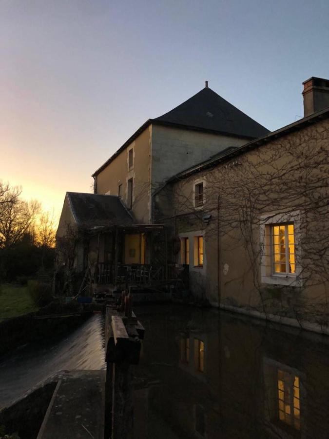 La Roulotte Du Moulin De Palet Villa Baugé Exteriör bild
