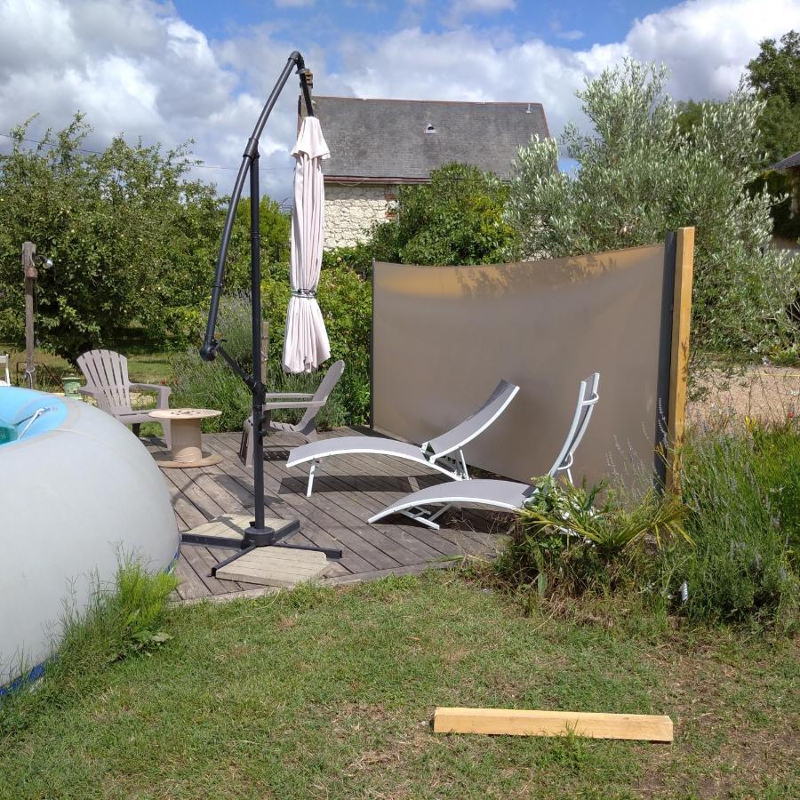 La Roulotte Du Moulin De Palet Villa Baugé Exteriör bild
